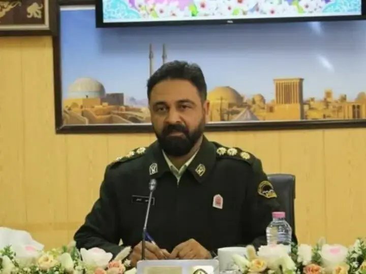 سرباز یزدی با پیدا کردن کیف طلا ۳۰ میلیاردی، دل‌ها را گرم کرد!