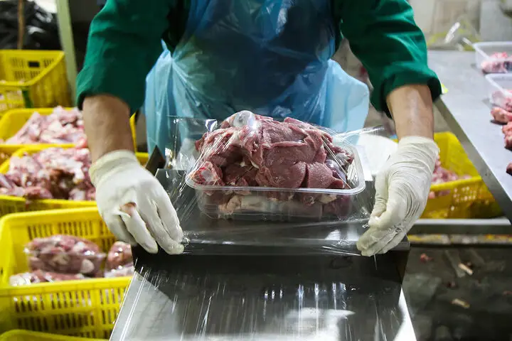 رشد ۱۴ درصدی تولید گوشت در استان مرکزی؛ ۵۷ هزار تن گوشت تازه به بازار رسید!