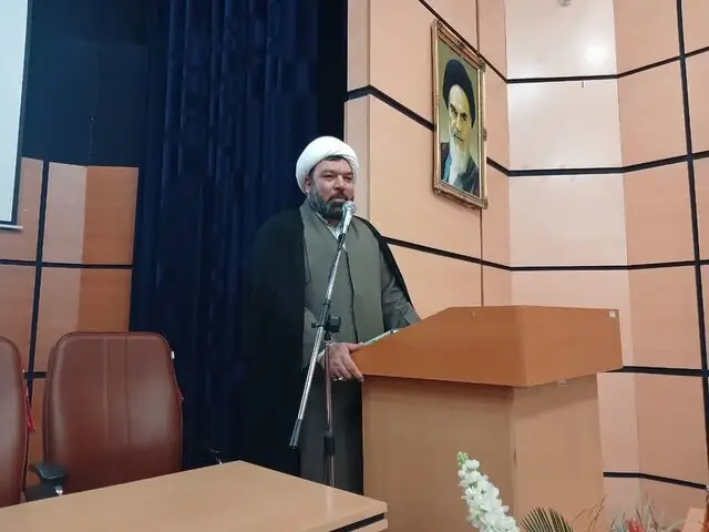 سبزی هشدار داد: احتکار و گران‌فروشی، خیانت به مردم در جنگ اقتصادی است