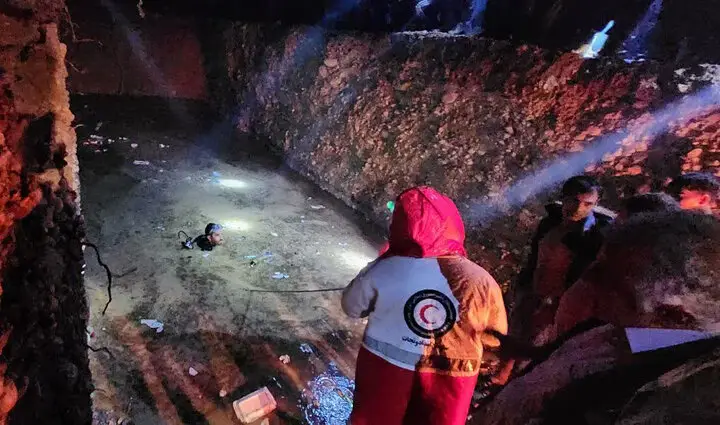 تلاش نفس‌گیر نجاتگران برای یافتن پسربچه ۸ ساله غرق‌شده در روستای ابوعسکر قیروکارزین