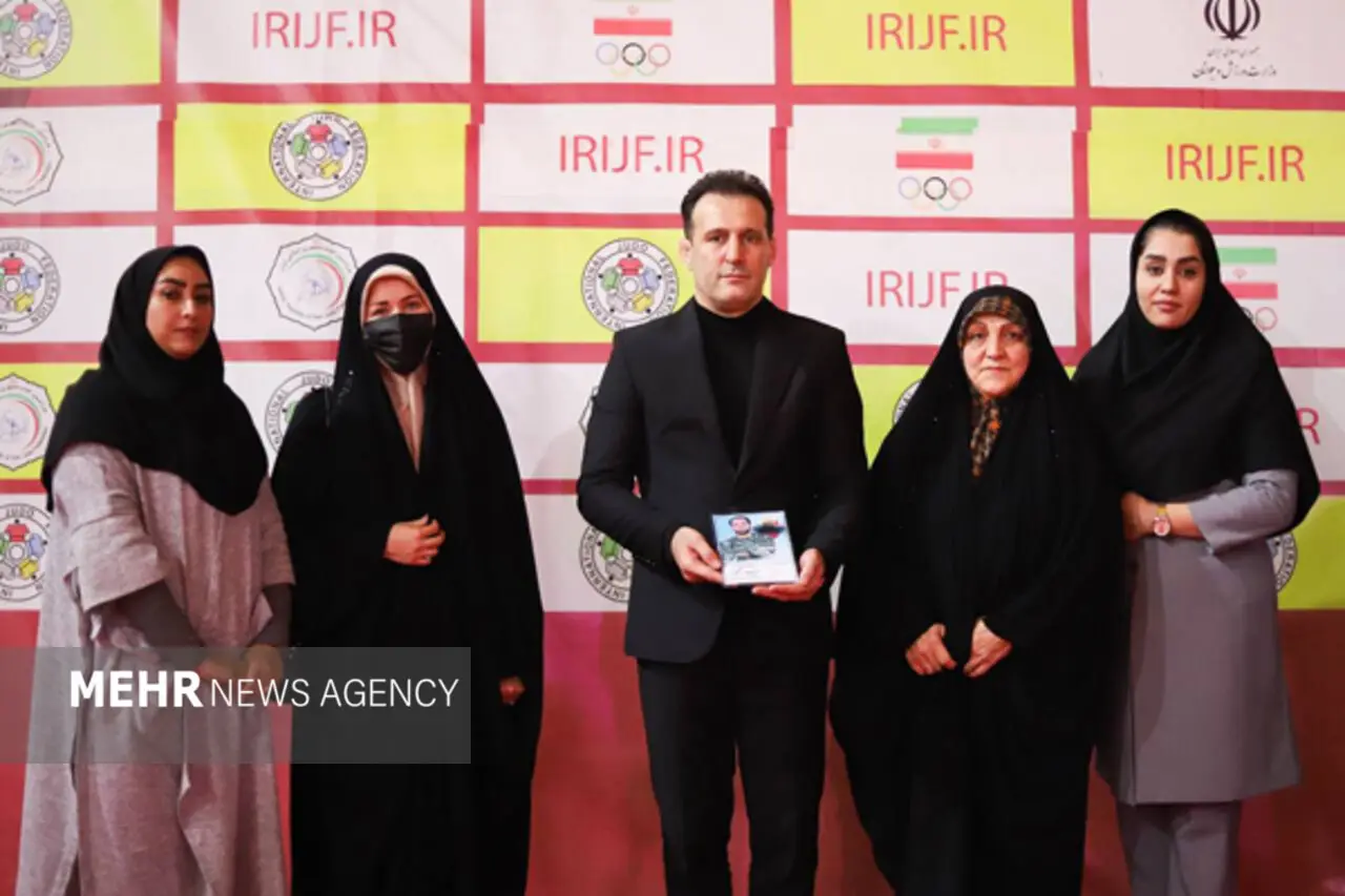 نفرات برتر جودو بانوان ایران مشخص شدند/ تجلیل از مادران و خانواده شهدا