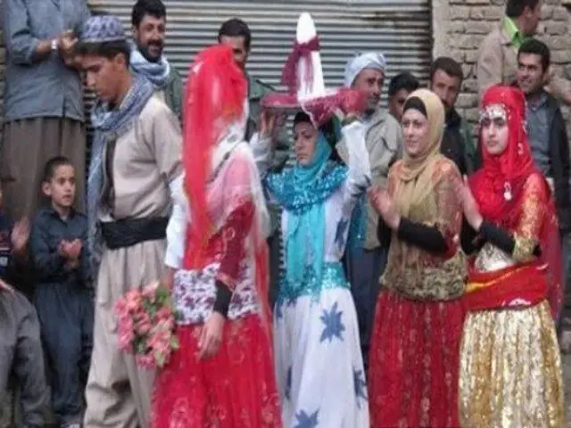 آئین «بوک‌گواستنەوە»؛ بدرقه‌ای سرشار از احترام و معنویت در فرهنگ کردی هنگام ازدواج