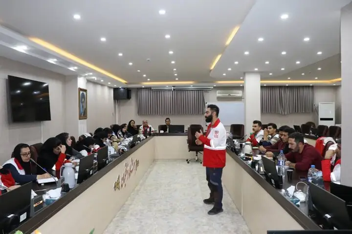 پیام جلالی: بازآموزی مربیان پایه، کلید ارتقای کیفیت آموزش‌ها در هلال‌احمر کردستان!