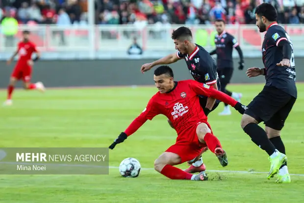 کارشناس داوری پرده برداشت؛ صحنه‌های جنجالی تراکتور و پرسپولیس چگونه رقم خورد؟