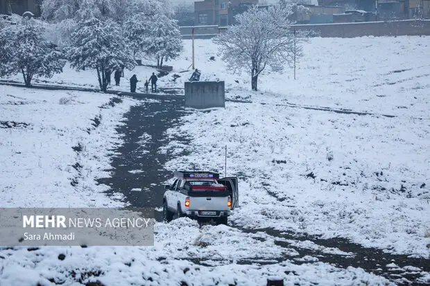 بارش بی‌سابقه برف در مشهد؛ شهر سفیدپوش شد!