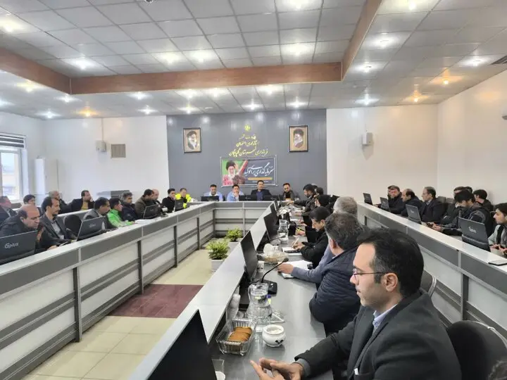 ارائه خدمات به مردم در شرایط بحرانی اولویت اصلی است