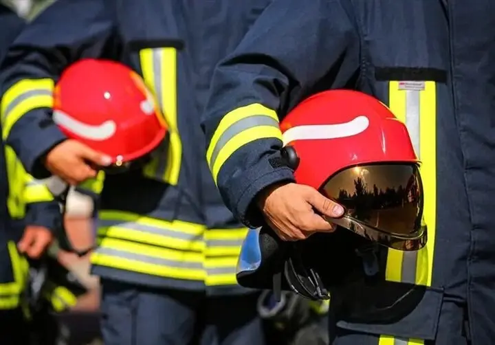 ۱۵۶ عملیات اضطراری آتش‌نشانی قشم در مقابله با سیلاب‌های بی‌سابقه بارندگی