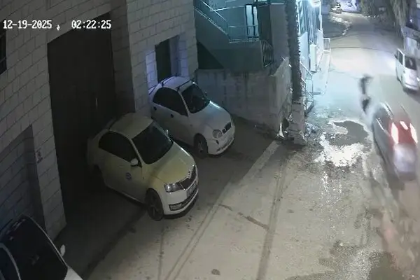 جنایت تکان‌دهنده شهرک‌نشین صهیونیست در شرق نابلس؛ جوان فلسطینی زیر چرخ خودرو جان می‌برد!