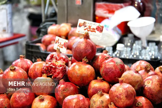 یلدایی که از سنتی ساده به میدان رقابت‌های لوکس خانوادگی تبدیل شد!