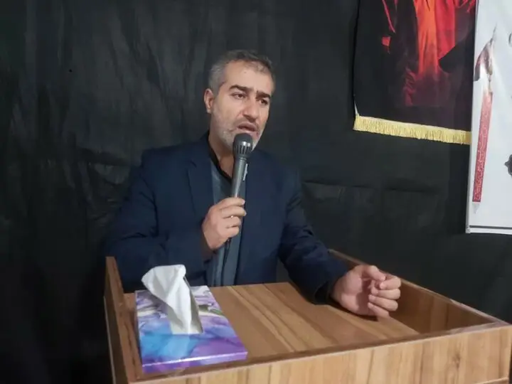 ۵ پیرغلام حسینی (ع) رومشکان تقدیر شدند