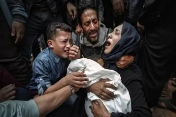 شهادت دلخراش نوزاد فلسطینی در غزه به خاطر سرمای بی‌رحم؛ پزشکان هم نتوانستند نجاتش دهند