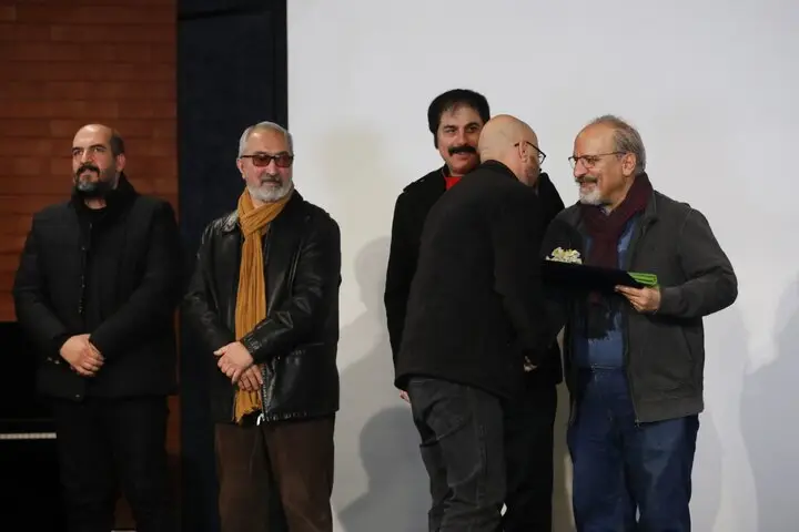 برگزیدگان بی‌سروصدای مسابقه مطبوعاتی تئاتر در خانه هنرمندان معرفی شدند