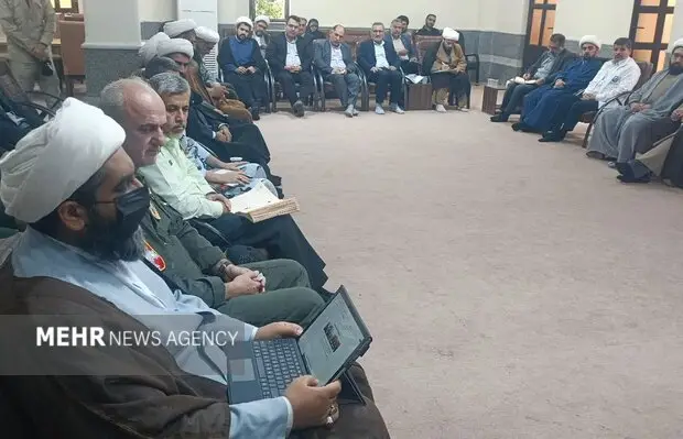 امام جمعه بوشهر: نقشه راه فعالیت‌های قرآنی نیروهای مسلح طراحی شود