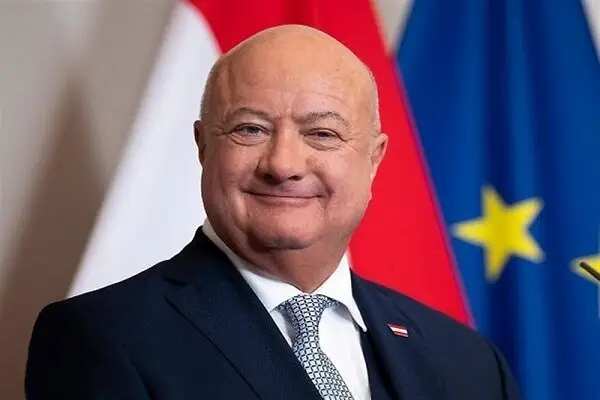 صدراعظم اتریش در نامه‌ای رسمی از انتشار کتاب «ایرانی‌شناسان اتریشی» تقدیر کرد!