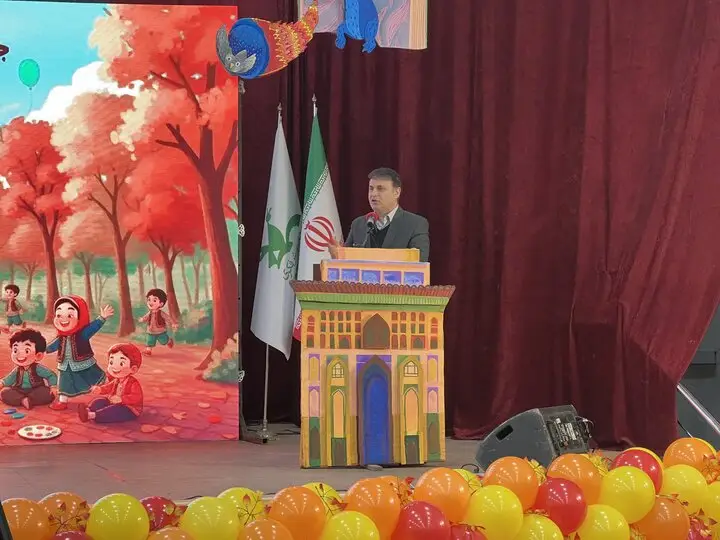 فتح‌اللهی: قصه‌گویی، کلید طلایی تربیت نسل نوجوان در دل فرهنگ ایرانی