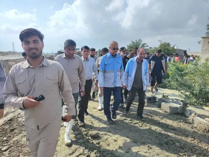 استاندار هرمزگان به دل سیل‌زده‌های نگر پایین زد؛ وعده‌های مهم در دل بحران