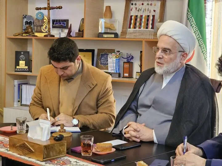 پورذهبی: چرا معرفی تاریخ کردستان کلید تحکیم هویت ملی است؟