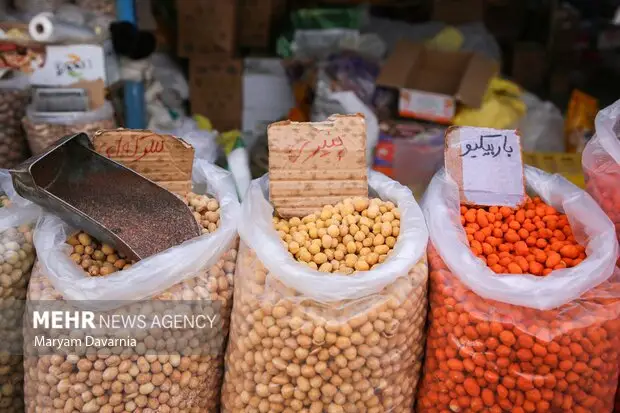 اسب افسارگسیخته گرانی در بازار یلدای خراسان شمالی تاخت