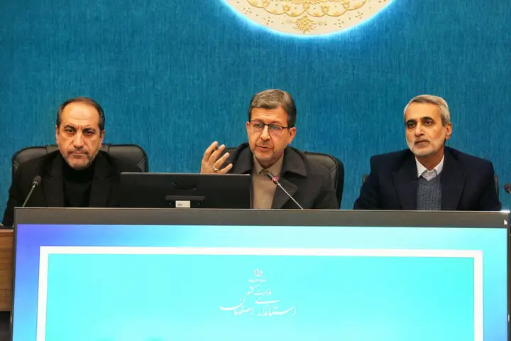 استاندار اصفهان: وقت خروج برنامه توسعه شرق اصفهان از کتابخانه است! اصلاحات جدی در راه است