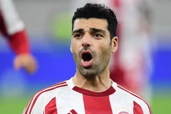 انتقاد تند رسانه یونانی از سرمربی المپیاکوس؛ چرا طارمی گم شده است؟