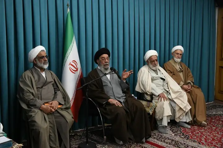 آیت‌الله طباطبایی‌نژاد: مسجد تنها پایگاه واقعی تربیت انسانیت است!