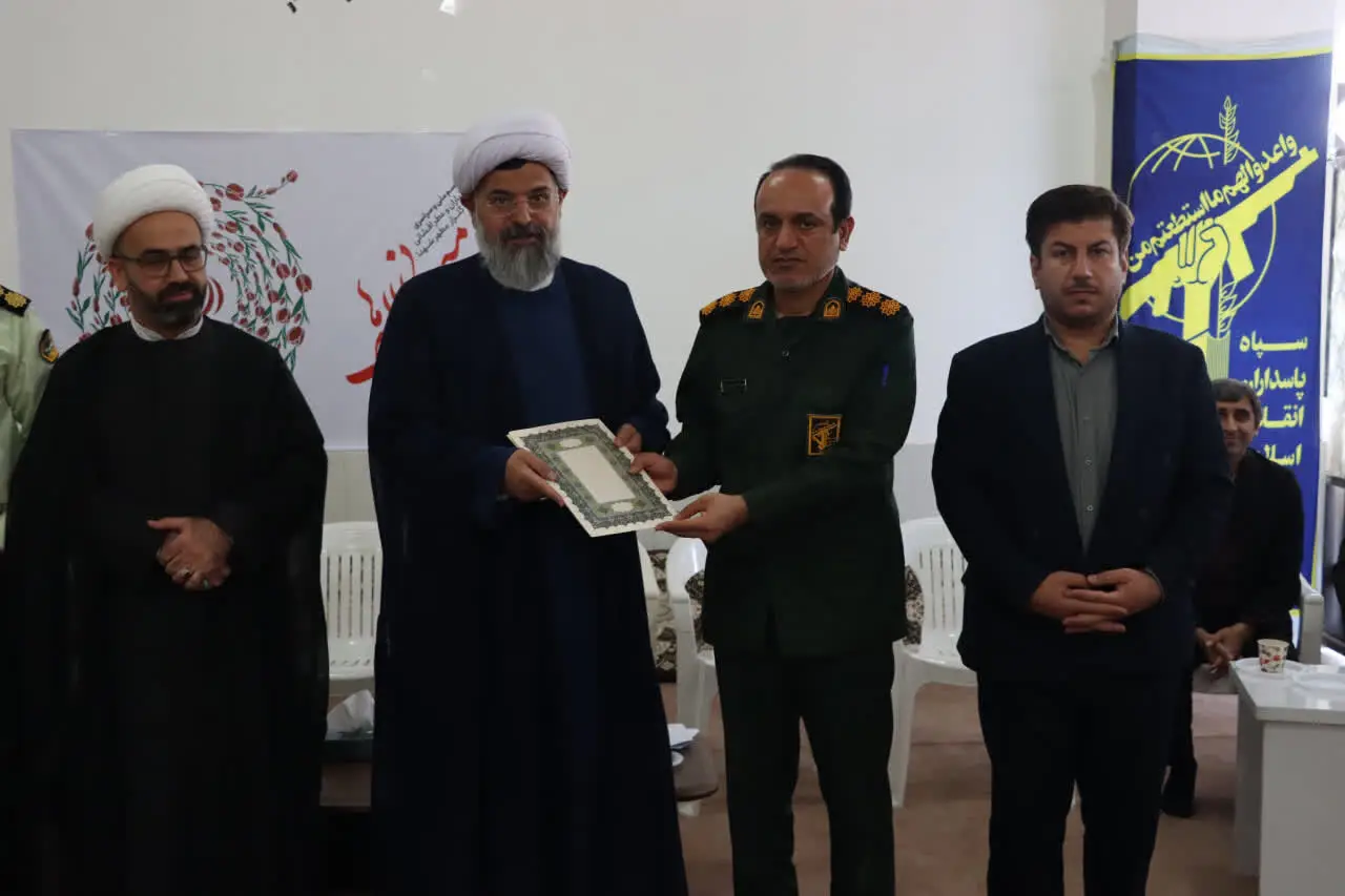 امام جمعه دشتی: برای برگزاری مراسم شهدا باید سنگ تمام بگذاریم