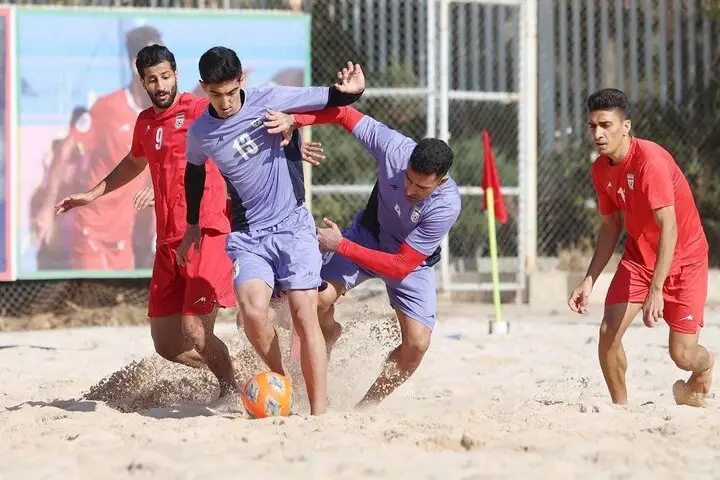 ۵ بازیکن یزدی در جمع منتخب تیم ملی فوتبال ساحلی برای المپیک آسیا!