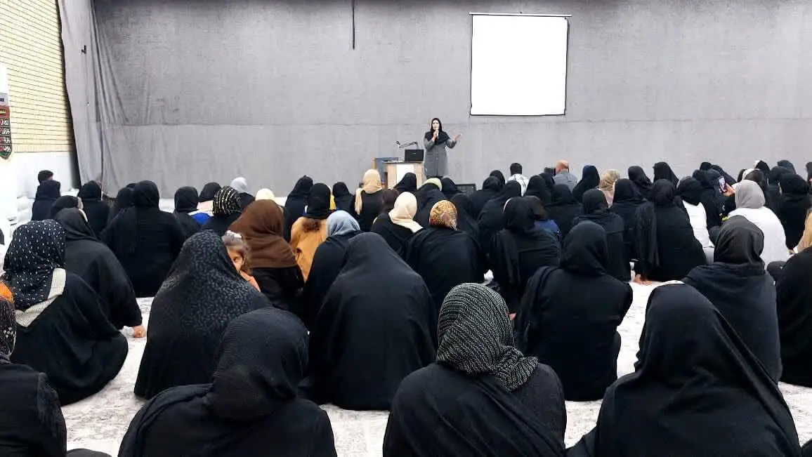 معاون فرماندار تنگستان: مدیریت هوشمند فضای مجازی در خانواده‌ ضروری است