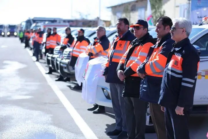 ۳۰۰ نیروی راهداری کرمان در طرح زمستانی برای مقابله با برف سنگین آماده‌باش کامل گرفتند!