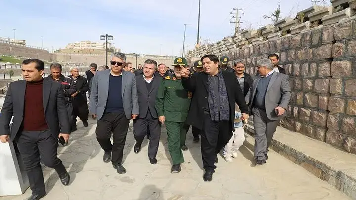 سردار عسکری: عدالت محوری، کلید تحول فضای سبز سنندج در پارک ۵ هکتاری معلم