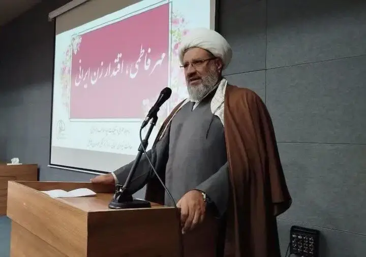 هادیان سیاسی؛ سپر محکم جامعه در برابر تحریف و جنگ شناختی