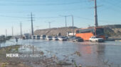 آبگرفتگی شدید بلوار شهید رجایی بندرعباس؛ عبور و مرور مختل شد!