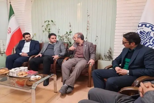 تقدیر ویژه دانشگاه صنعتی شریف از معاون حمل‌ونقل شهردار تهران؛ همکاری‌ای که مدیریت شهری را متحول کرد!