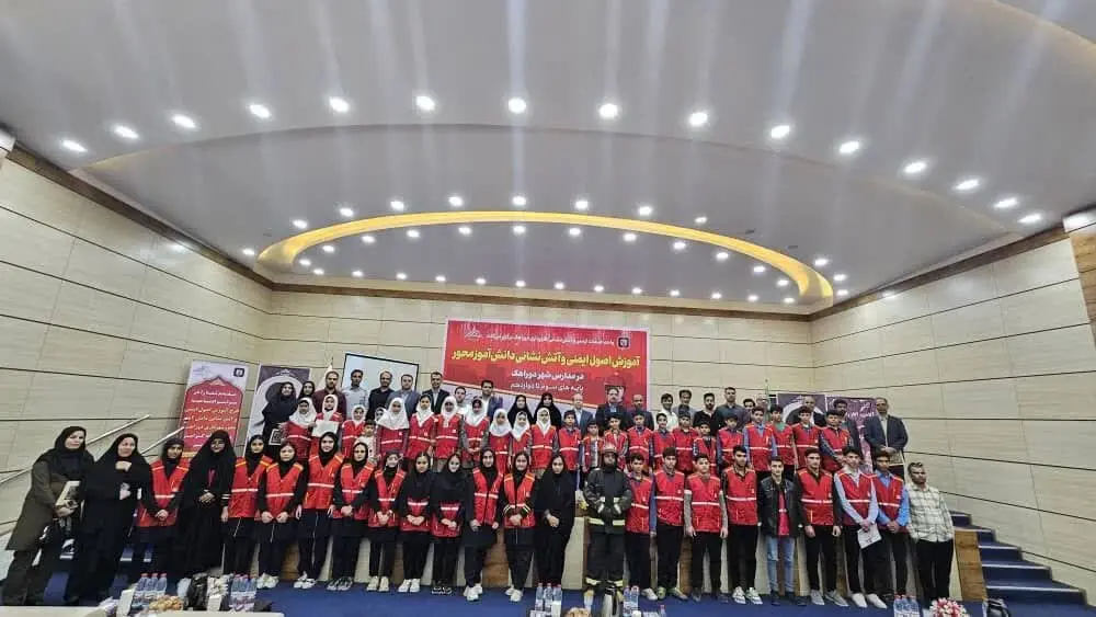 فرماندار دیر: آموزش و پیشگیری ستون اصلی مدیریت بحران است