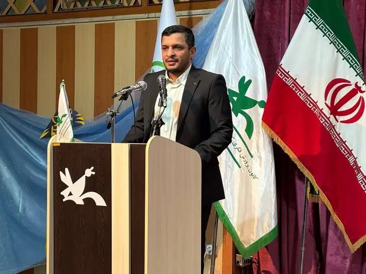 محمددینی خبر داد: تولید آثار چندزبانه، گام بزرگ کانون برای توسعه فرهنگی ایران!