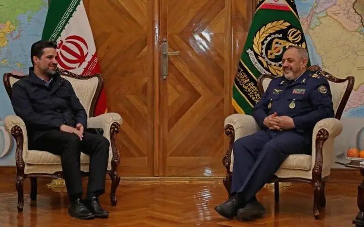 دیدار مهم وزیر دفاع با سرپرست هواپیمایی؛ هم‌افزایی برای تحول در صنعت هوایی کشور