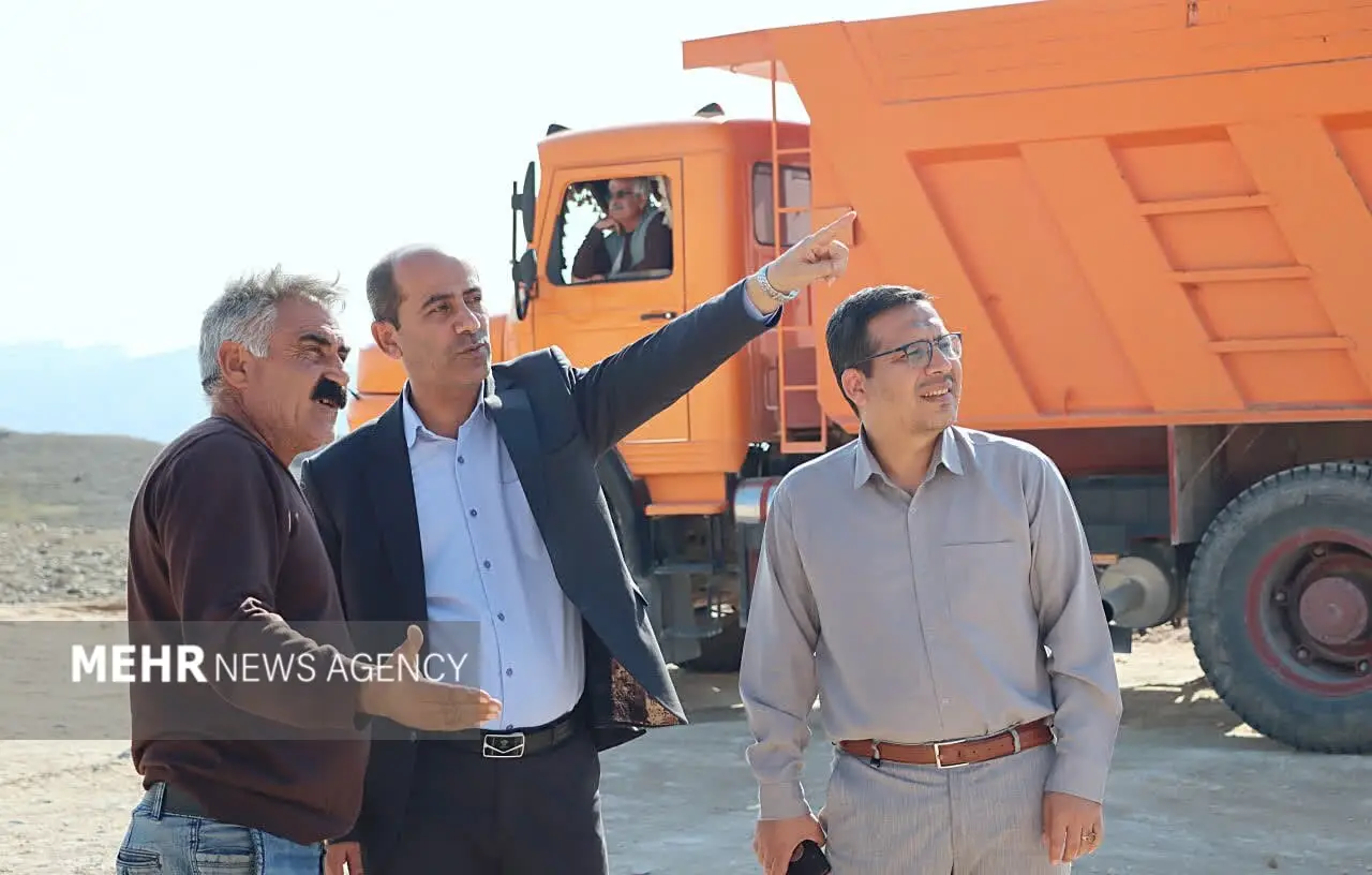 فرماندار دشتی: پروژه محور خورموج - لاور تسریع شود