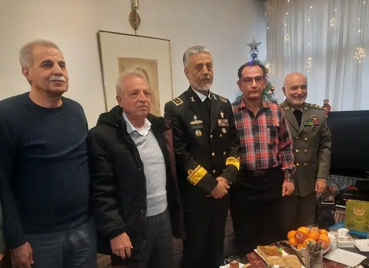 دیدار گرم امیر دریادار سیاری با جانباز مسیحی؛ روایت تازه‌ای از اتحاد در دفاع مقدس