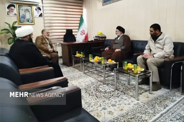 آبشار عاطفه‌ها چگونه دست یاری به سوی محرومان گشوده است؟