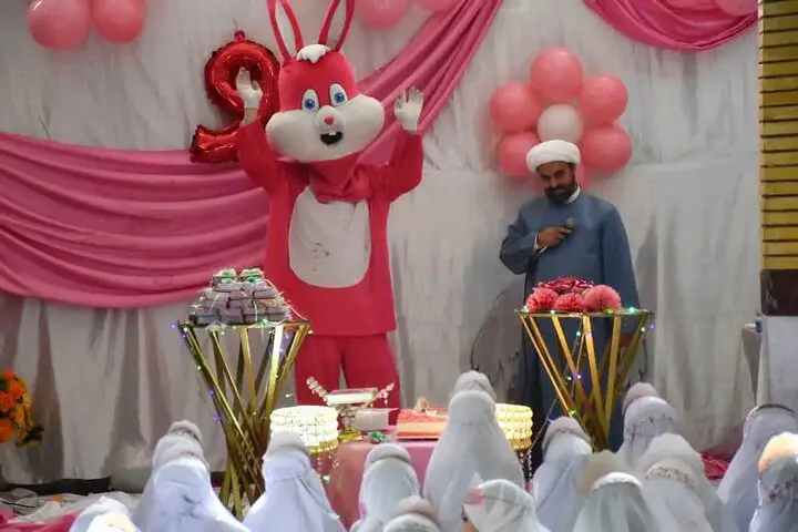 آغاز فصل بندگی در دلبران؛ جشن تکلیف دختران با رنگی از ایمان و شادی