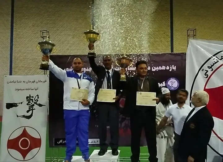 رقابت نفس‌گیر کیوکوشین ایچی‌گکی کاراته جنوب کشور در رودان؛ قهرمانان چه کسانی بودند؟