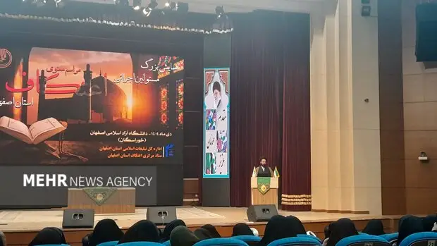 معاون حوزه علمیه اصفهان: اعتکاف دانش‌آموزی، راز تازه حفظ اُنس دینی در نسل جوان!