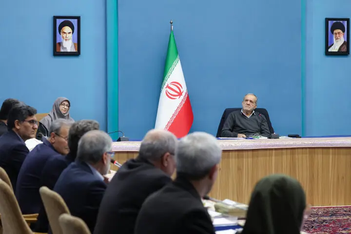 پزشکیان خواستار واگذاری حفاظت محیط زیست به مردم شد؛ اصلاح فوری مقررات در دستور کار!