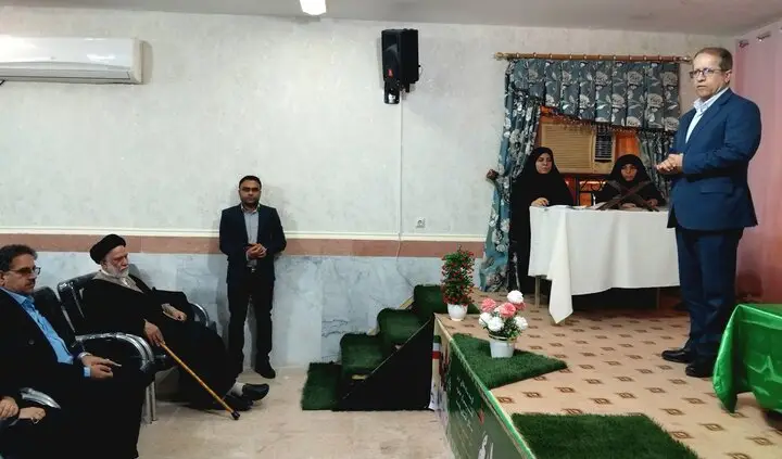 فرماندار دیّر: مدارس باید دانش‌آموزان را با قرآن و عترت زندگی کنند!