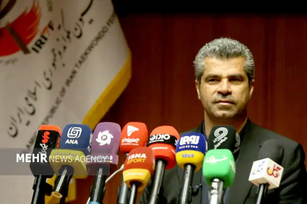 قطعا در انتخابات شرکت خواهم کرد/ دست حاشیه‌سازان را بزودی رو خواهم کرد