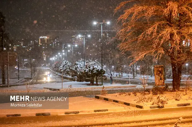 بارش برف و کولاک شدید در زنجان
