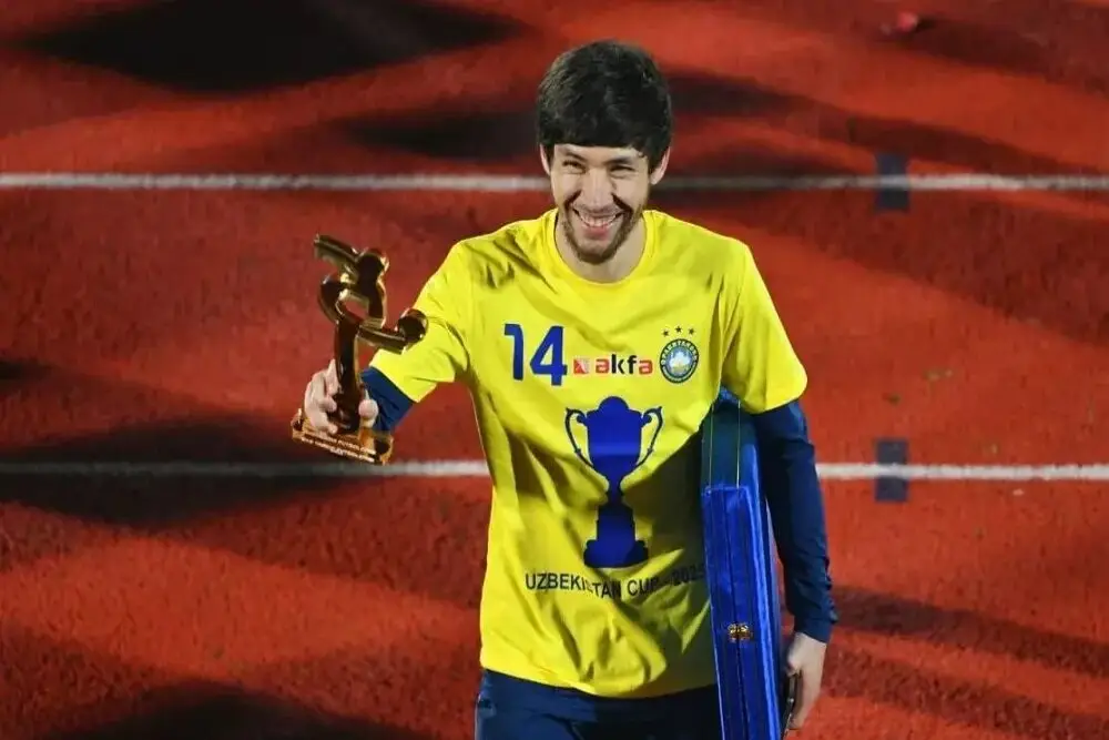 مدافع ۱۰۰ هزار دلاری پاختاکور برای پرسپولیس میلیون دلاری شد!