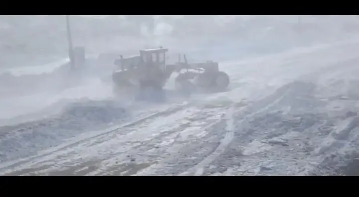 برف و کولاک شدید گردنه الماس