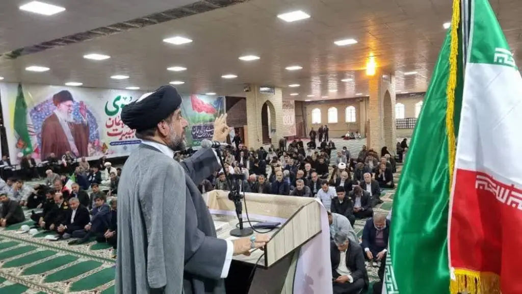 امام جمعه گناوه: حماسه ۹ دی فاتحه انقلاب رنگی در ایران را خواند