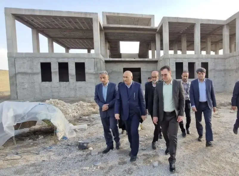 سلیمانی: ۱۸ پروژه مدرسه‌سازی در تنگستان فعال است